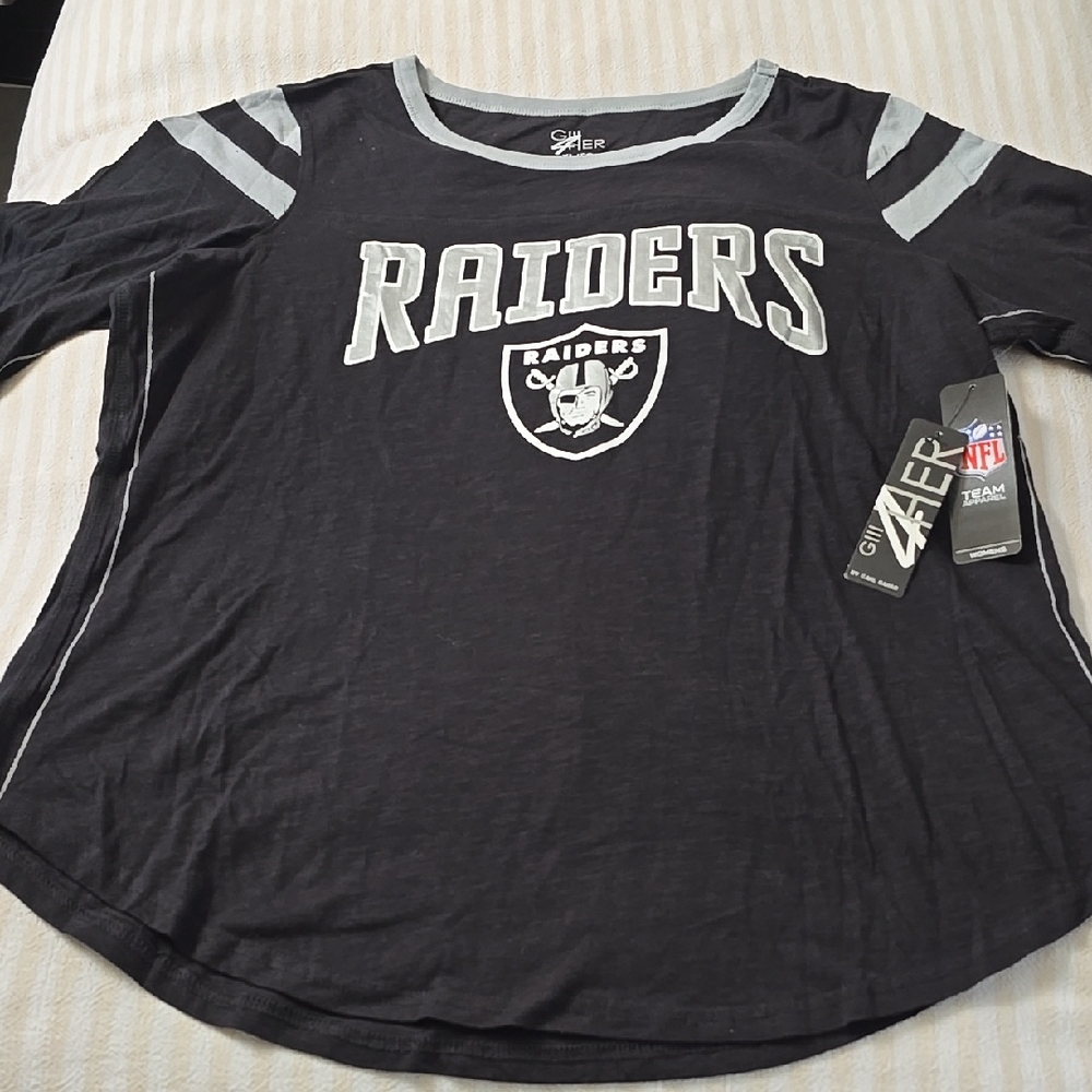 Women's G-III 4Her by Carl Banks Las Vegas RaidersLinebacker T-Shirt Size:XL